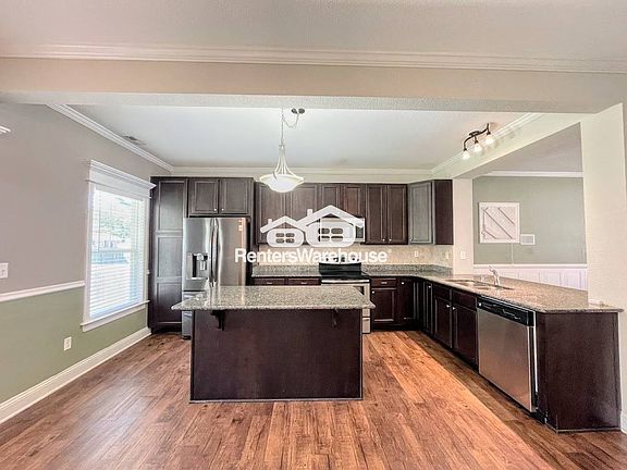 5th image of 105 Bedford Pl