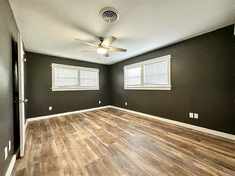 2608 Raleigh Ave — Photo 12