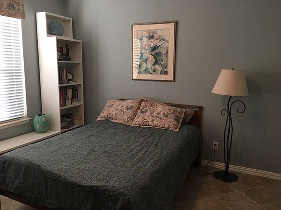 5th image of 1025 W 10th St APT 2203