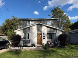 11795 Syracuse St, Taylor, MI 48180