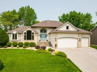 357 Windsor Ln, Saint Paul, MN 55115