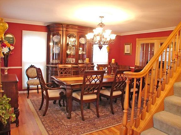 3rd image of 620 Fontana Pl