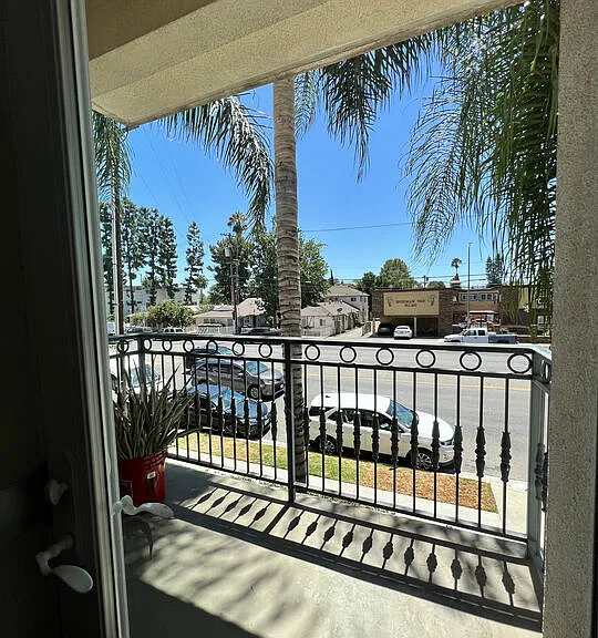 13941 Sherman Way #205 — Photo 14