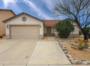8446 E Ramona Madera Ln, Tucson, AZ 85747