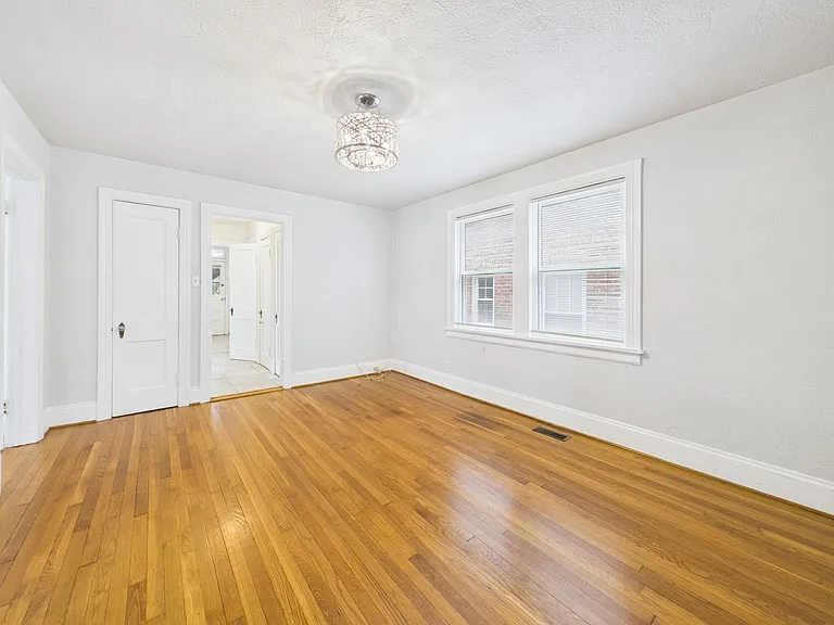 3543 Grove Ave #B — Photo 10