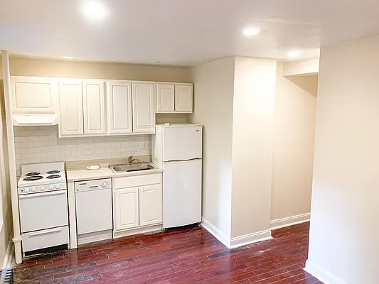 Rented by Green Manzana LLC | media 11