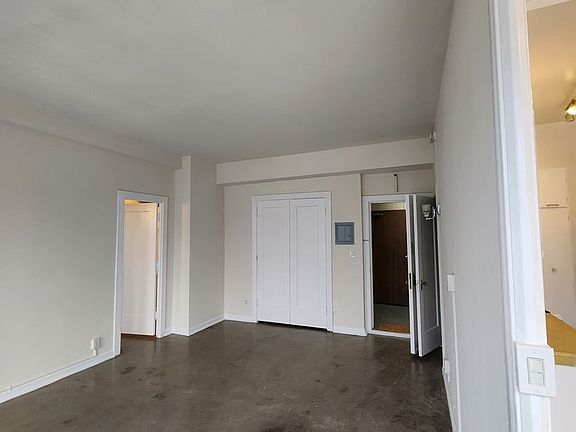 3rd image of 840 S Serrano Ave #Sr-603