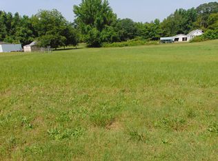 770 River Ln, Tuscumbia, AL 35674