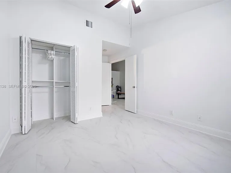 7924 NW 10th St — Photo 27