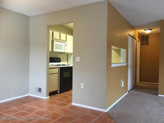 2nd image of 106 Bluebell Dr