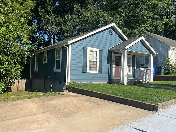 2nd image of 1105 Clarendon St