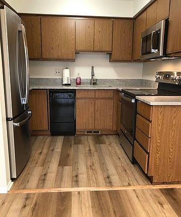 5th image of 1821 Wickham St #1