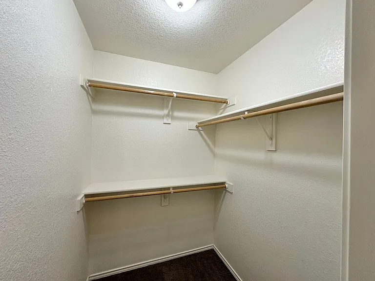 5007 John David Dr — Photo 24