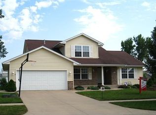 1880 Rock Island Dr, Ely, IA 52227