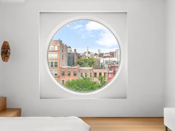 478 West Broadway image 10 of 18