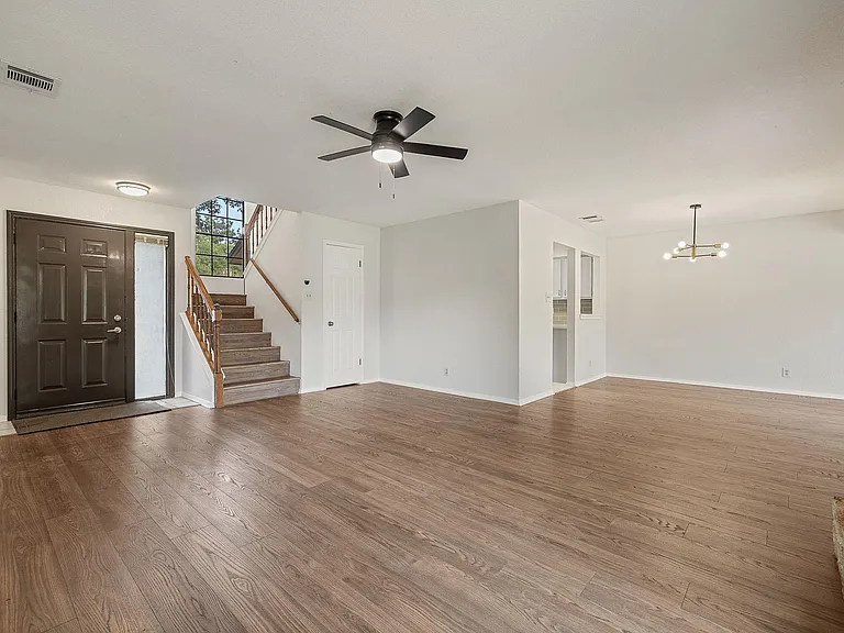 8905 Bridgewood Trl — Photo 8