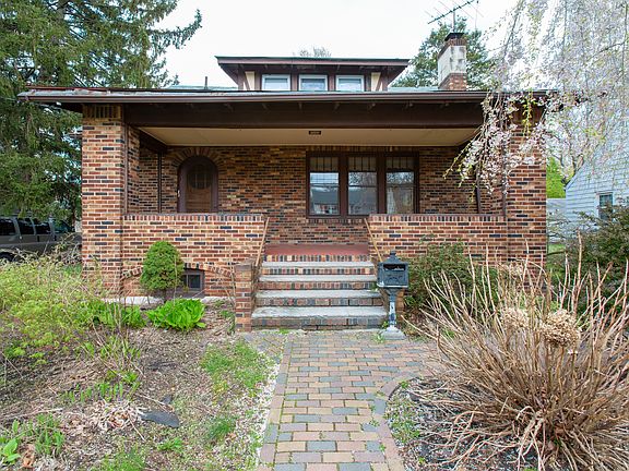 2nd image of 22 Ethel Pl
