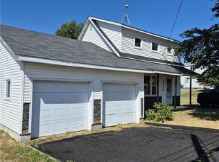 7629 Saint Paul, Bas Caraquet, NB E1W6B9
