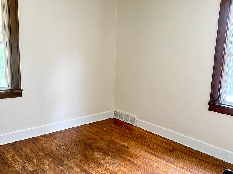 16007 Huntmere Ave #2 — Photo 10