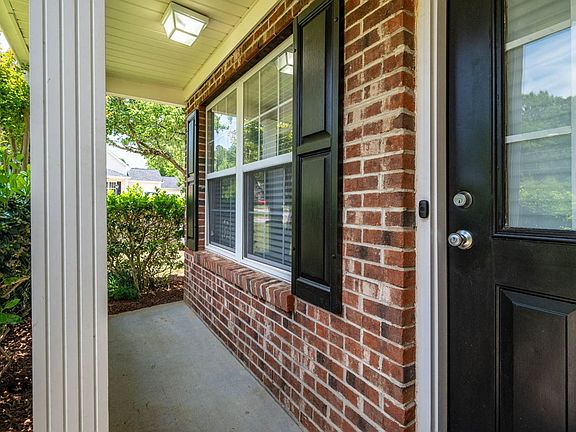 4th image of 101 Thorncrest Dr