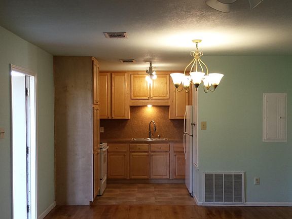 4th image of 120 Pine Hill Loop Unit B