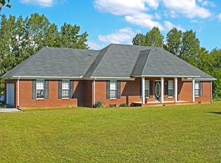 10 Emma May Dr, Fayetteville, TN 37334