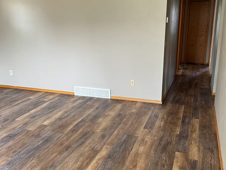 4912 Wellington Ave — Photo 8