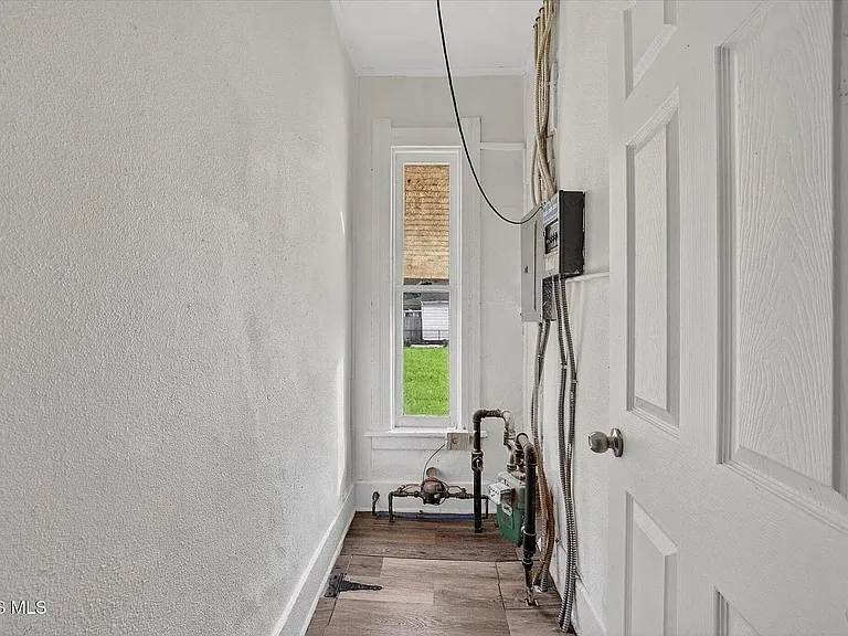 2938 Chase St — Photo 22