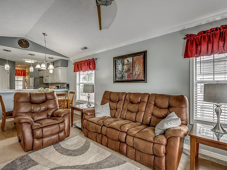 549 White River Dr #14G — Photo 8