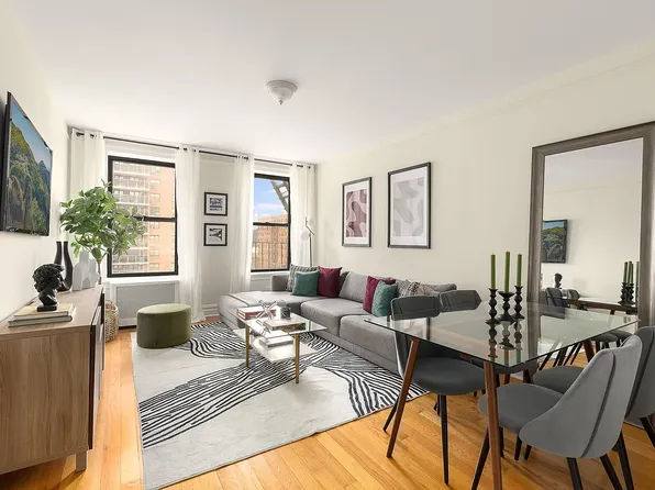 801 Riverside Drive image 2 of 8