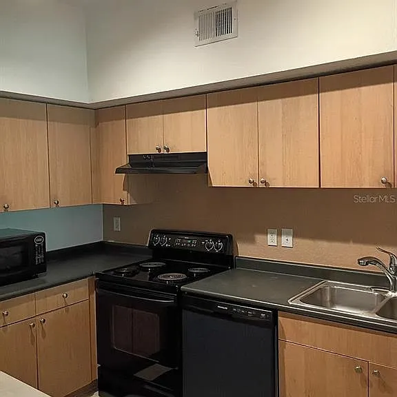 520 S Armenia Ave #1234 — Photo 3