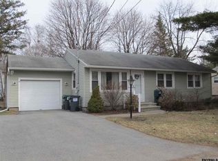 29 Shippey St, Glens Falls, NY 12801