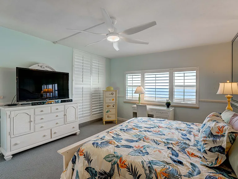 840 Ocean Dr #Penthouse C — Photo 22