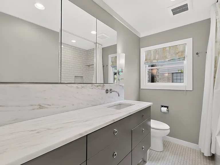 2323 Barberry Dr — Photo 26