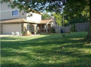 1513 E Tanglewood Rd, Derby, KS 67037