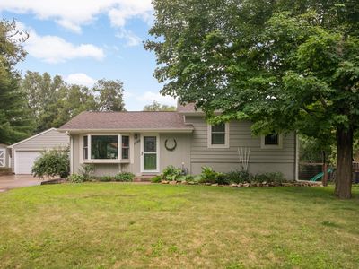 1566 Seneca Trl, White Bear Township, MN, 55110