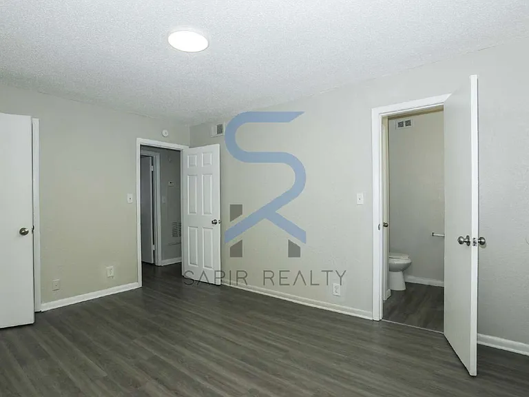 2065 Alison Ct SW #7 — Photo 6