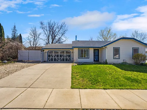 8402 W California St, Rathdrum, ID 83858