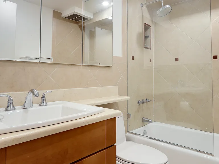 275 Greenwich St #5MS — Photo 6
