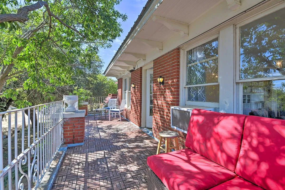 410 SW 4th Ave — Photo 3