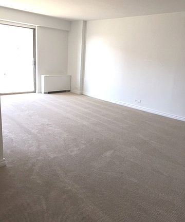 5th image of 7061 N Kedzie Ave Suite 904