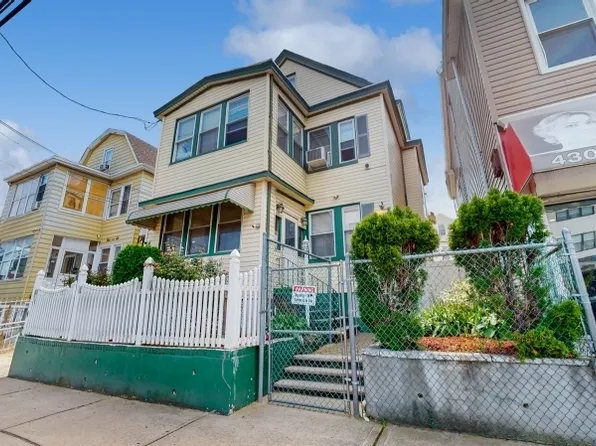 432 11th Ave, Paterson City, NJ 07514