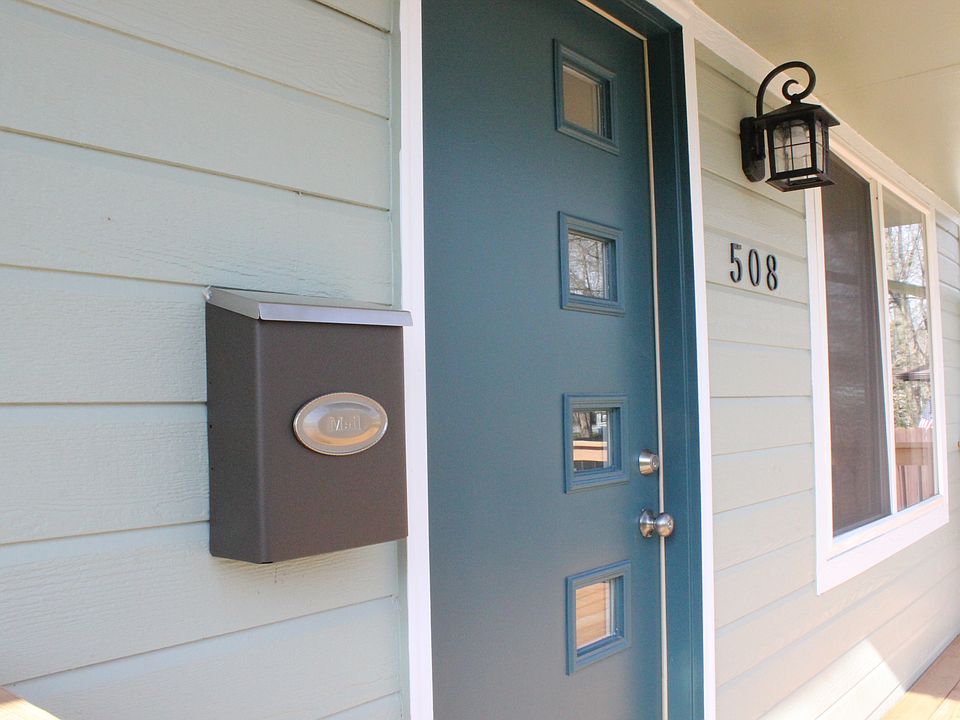 1st image of 508 W College St