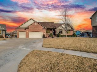 1410 S Arbor Meadows Pl, Derby, KS 67037