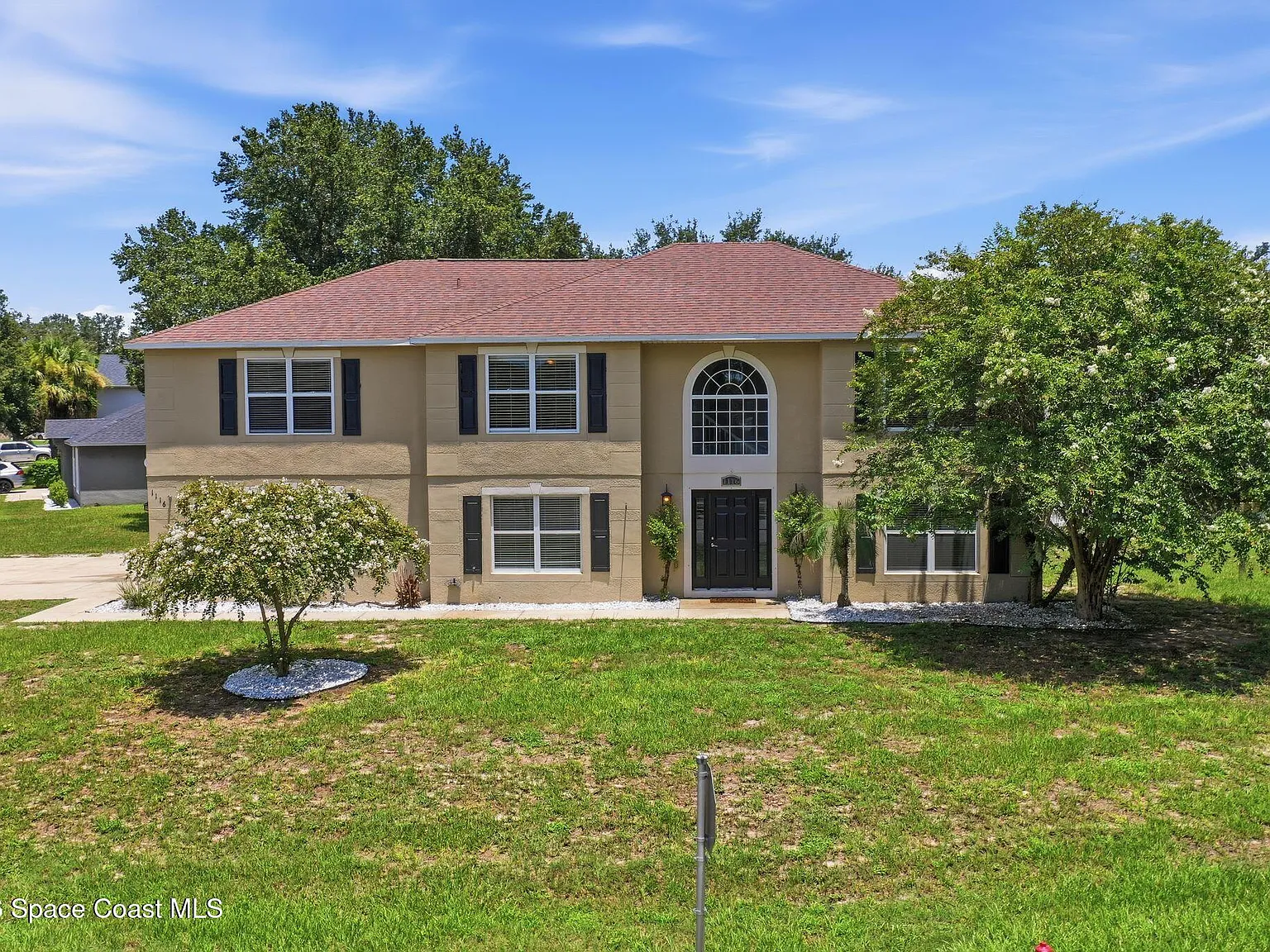 4 bed, 2.5 bath, 3072 sqft, $2,650 — Photo 1