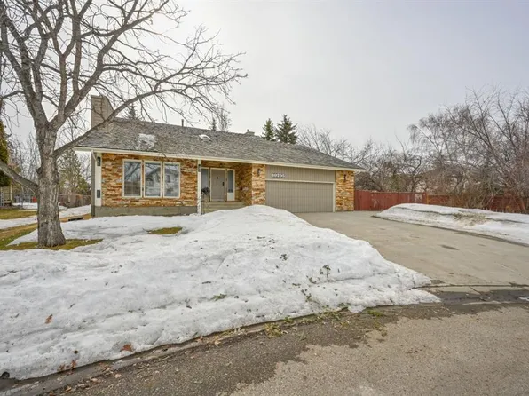 10205 NW 76th Ave, Grande Prairie, AB T8W 1Y6