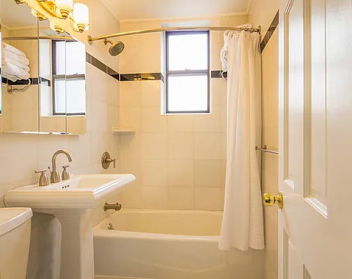 Rented by Compass | media 2