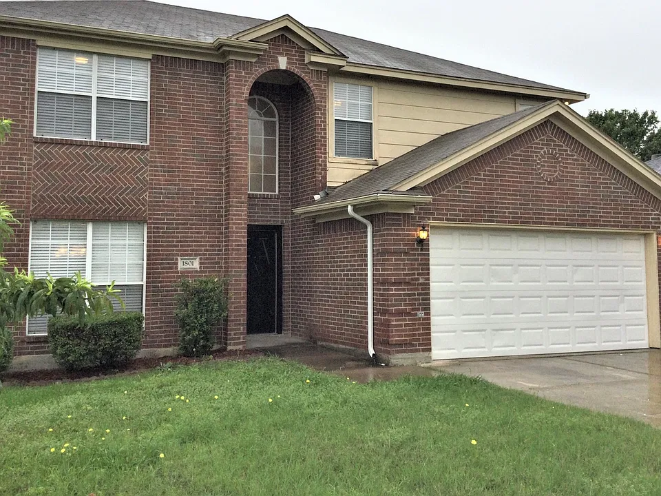 1801 Cancun Dr