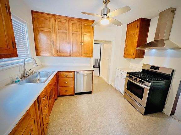 5th image of 3207 E 42nd St