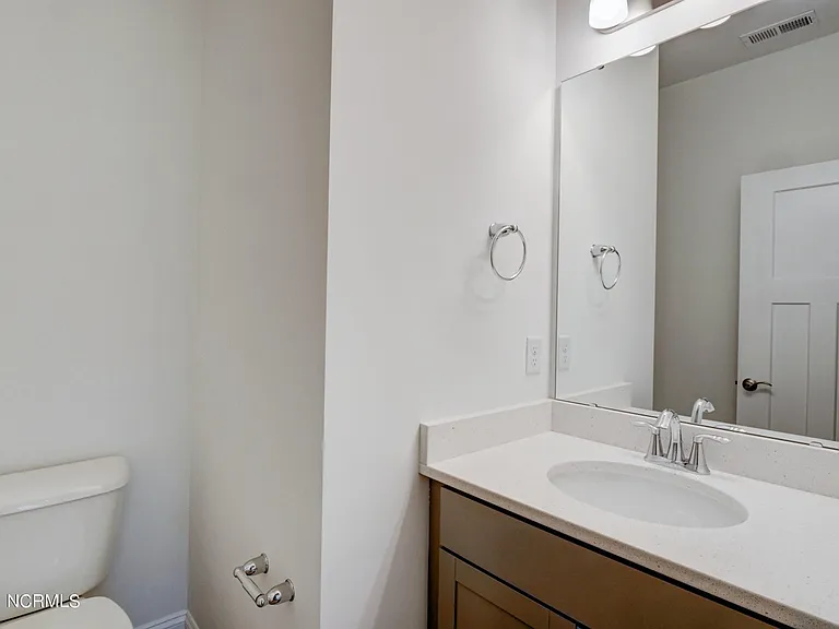 Spicetree Dr — Photo 8